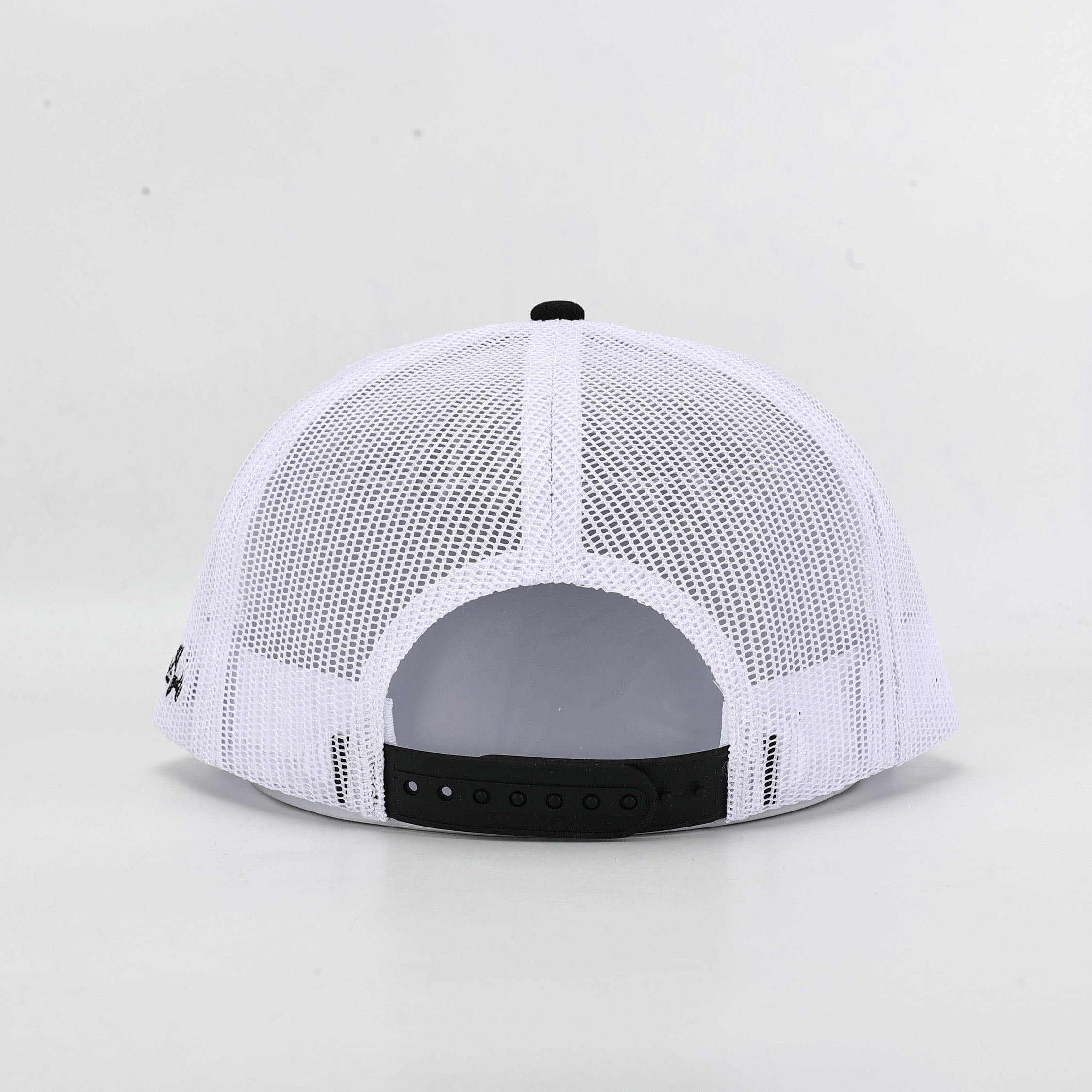 Whitetail Co. Western Buck High Front Black/White