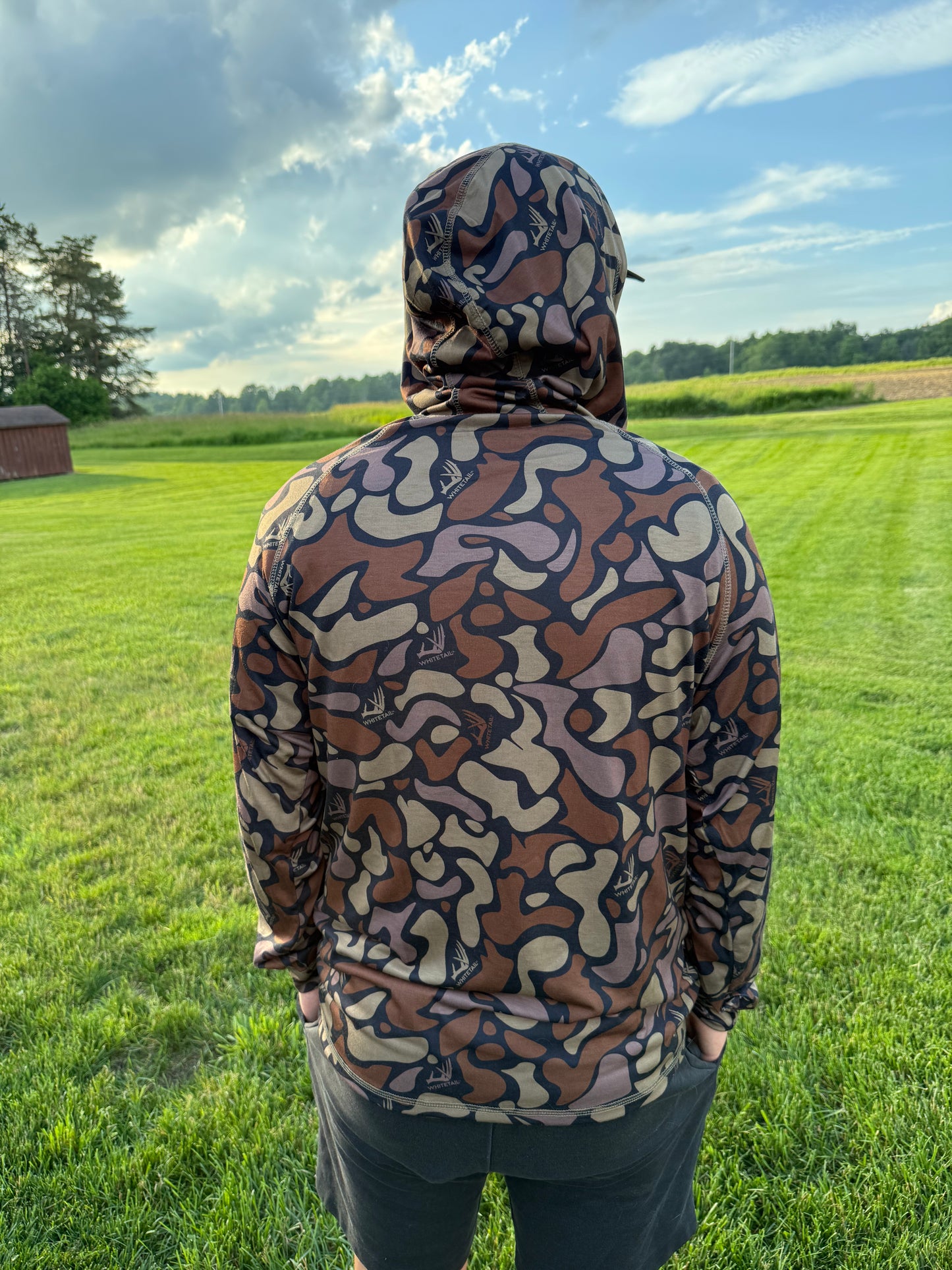New !!! Whitetail Co. RUT Lightweight Hoodie Dark Old Camo