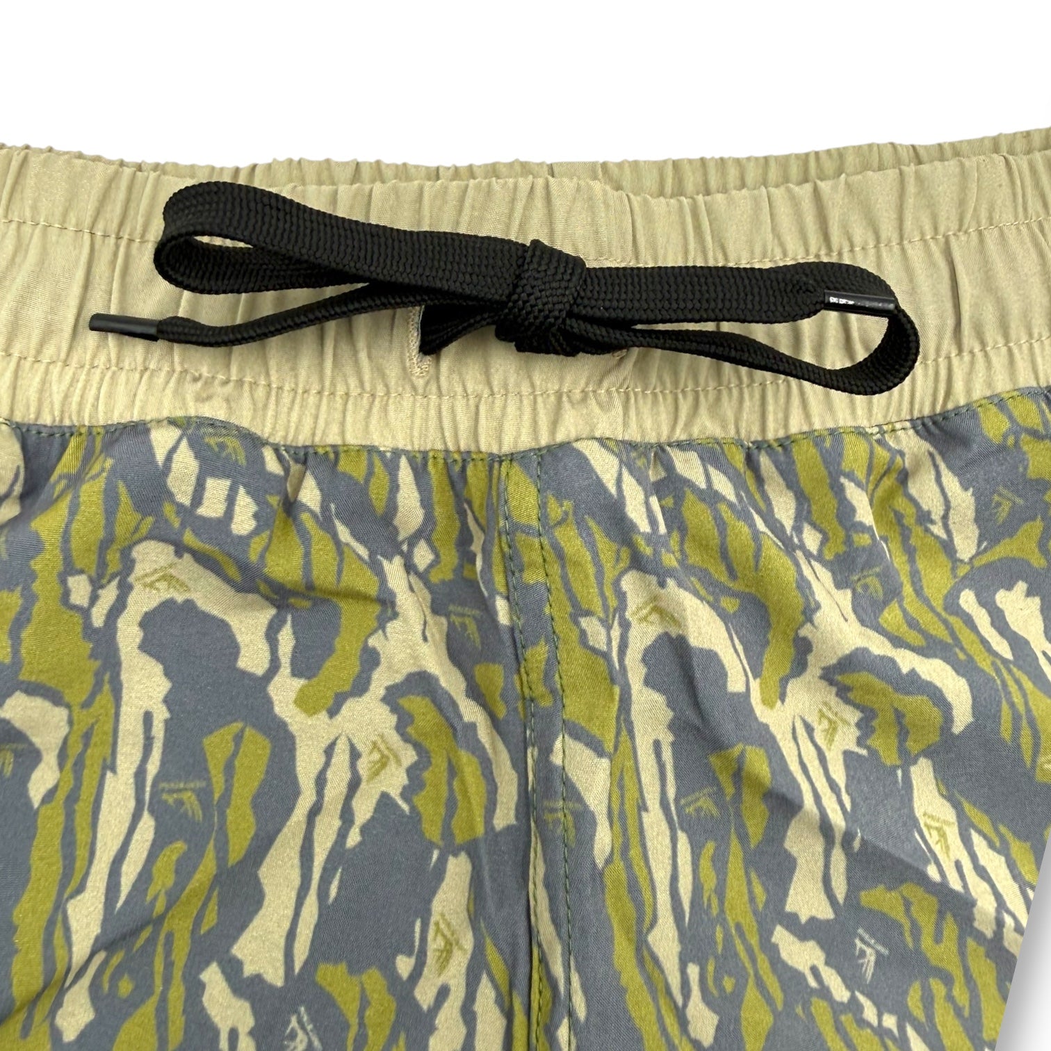 Whitetail Co. Ridge Runner Women’s Shorts Tree Bark