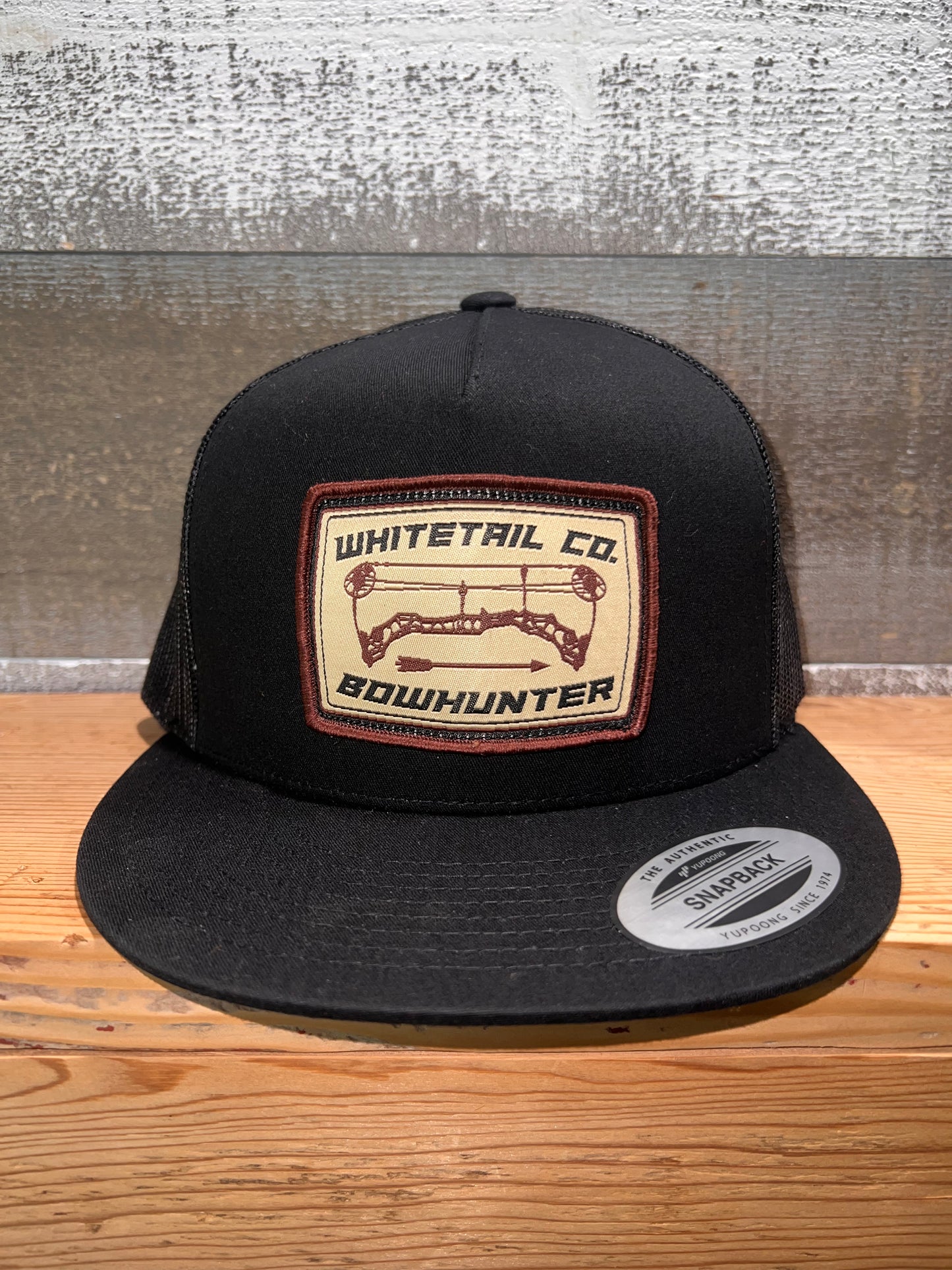 Whitetail Co. Bowhunter High Front Black/Black