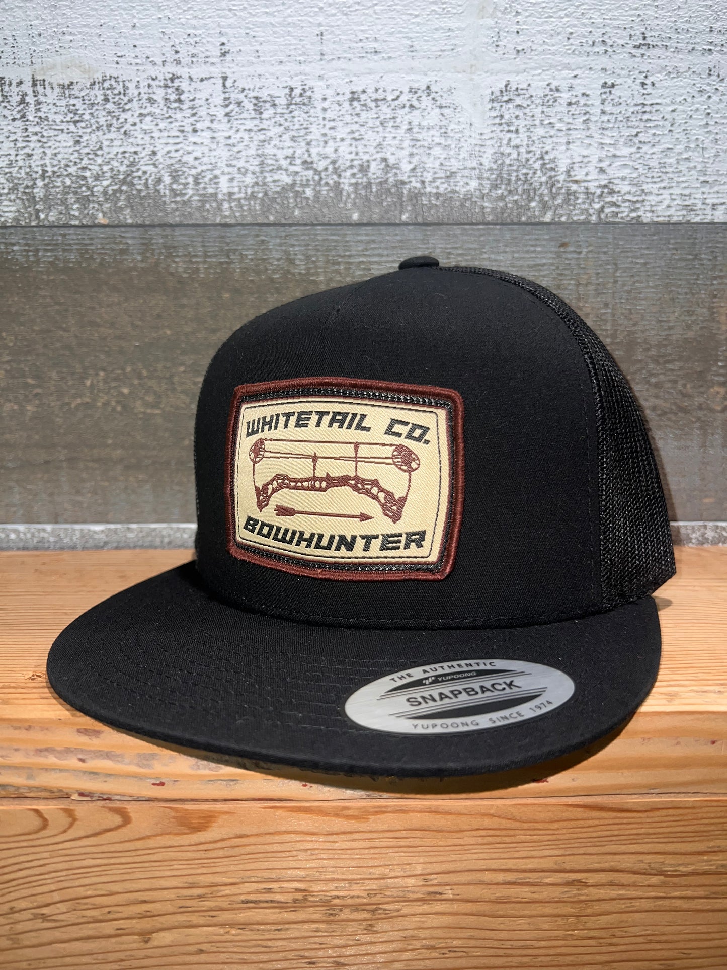 Whitetail Co. Bowhunter High Front Black/Black