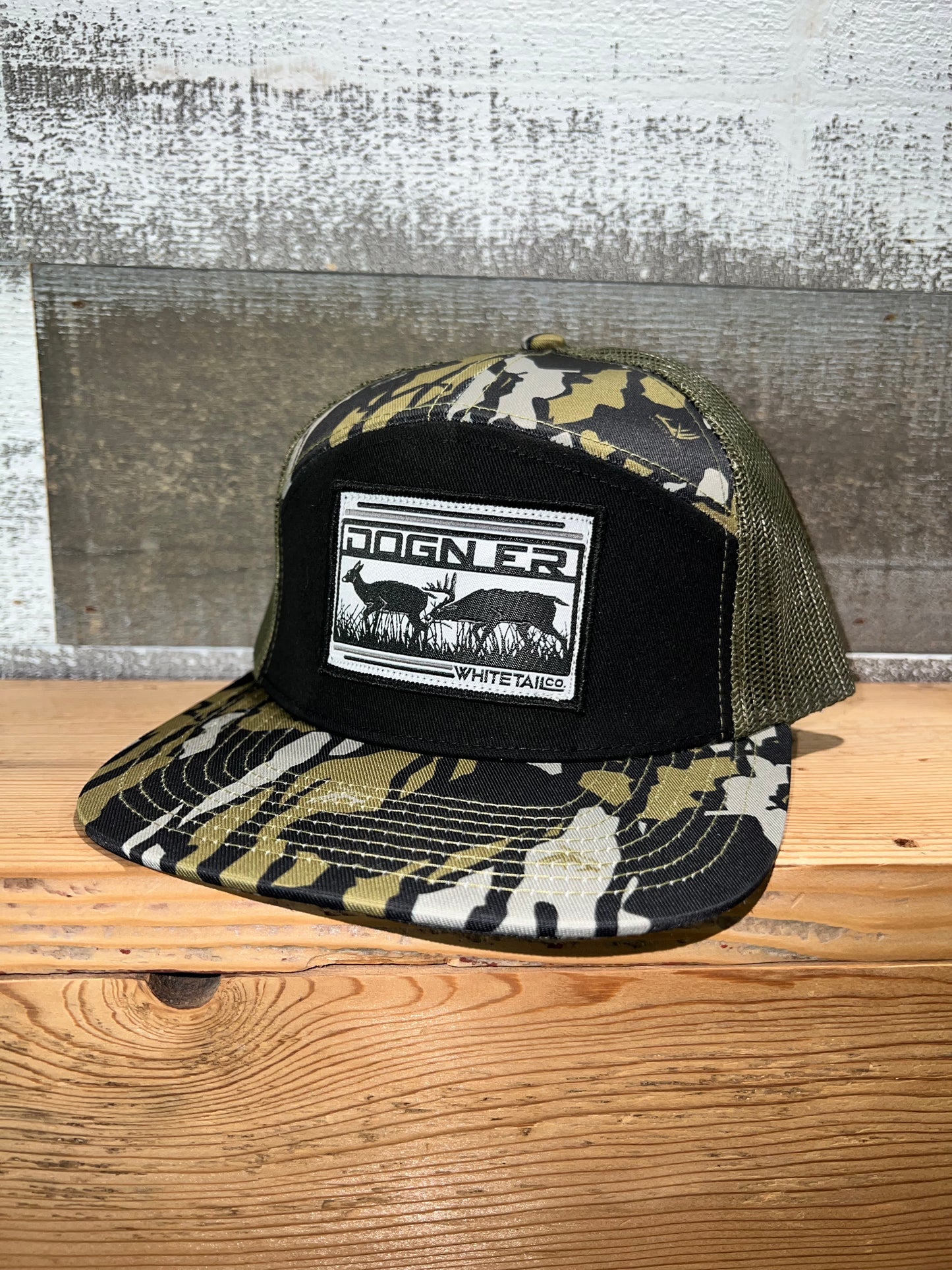 NEW Whitetail Co. DOGNER Old Tree Bark Camo 7 Panel