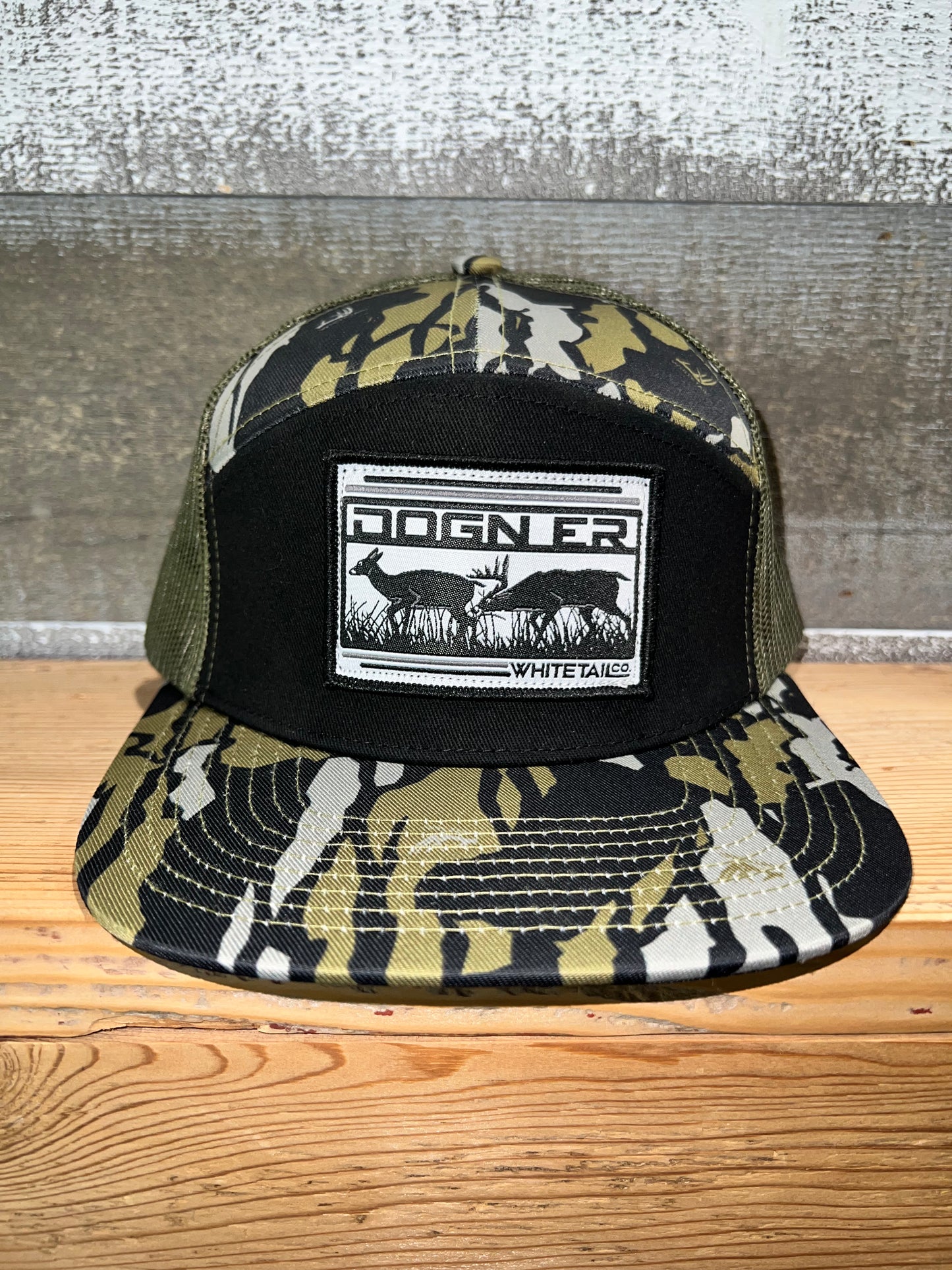 NEW Whitetail Co. DOGNER Old Tree Bark Camo 7 Panel