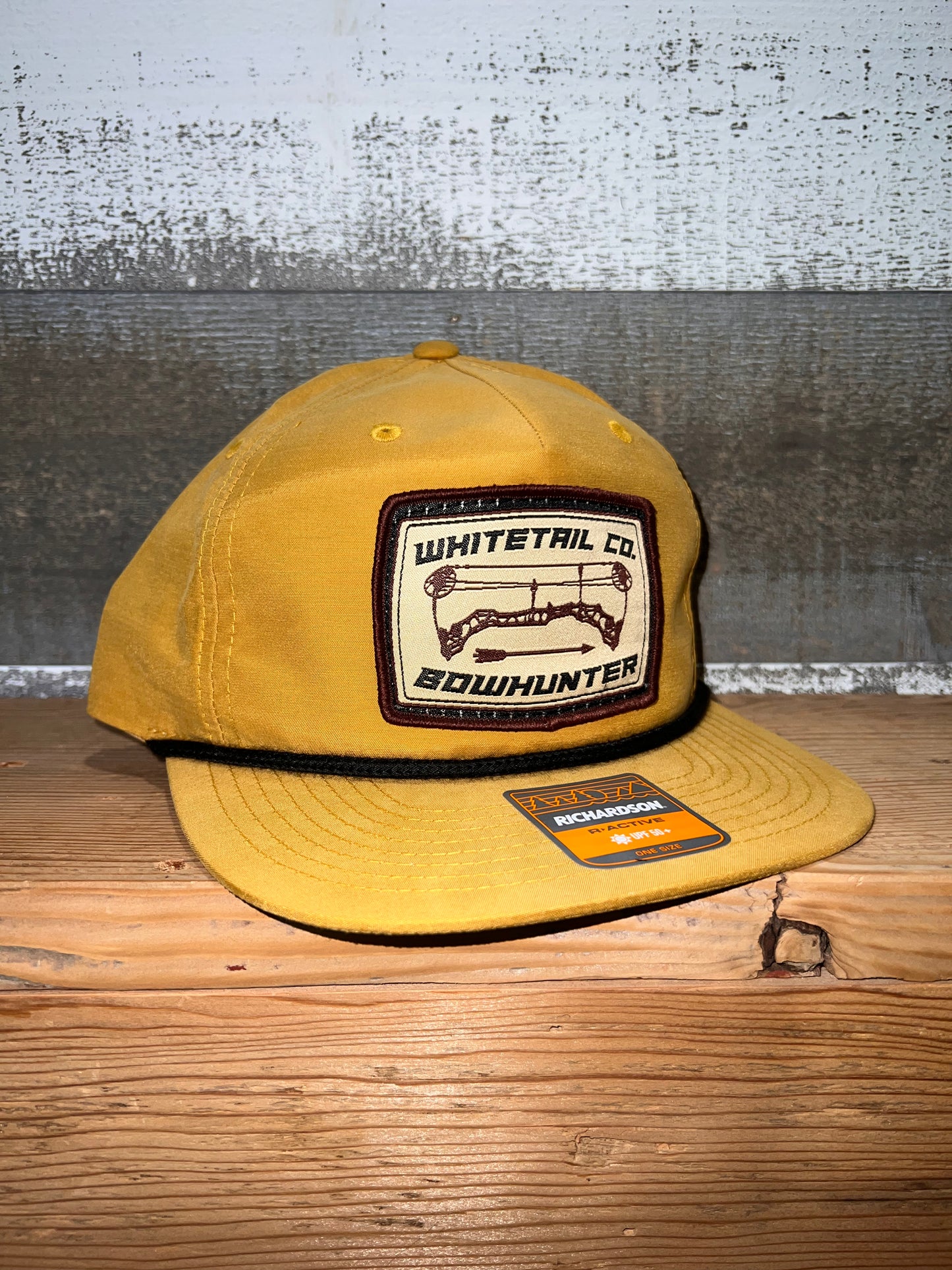Whitetail Co. Bowhunter Richardson Ropy Hat Biscuit/Black